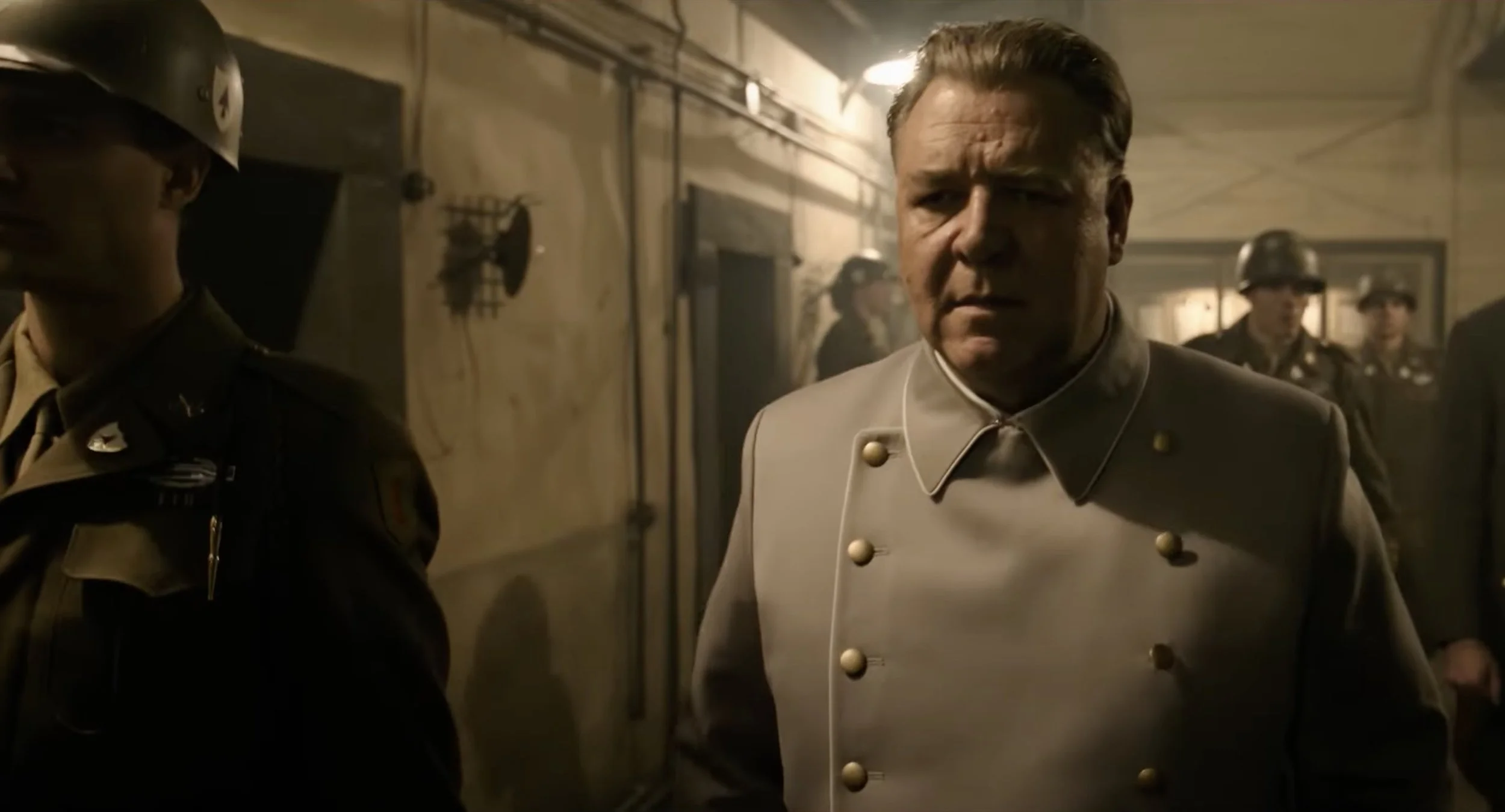 Teaser trailer for the drama of the Second World War of James Vanderbilt Nimburg with Russell Crowe and Malek branches